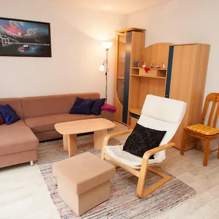 50096... Apartment